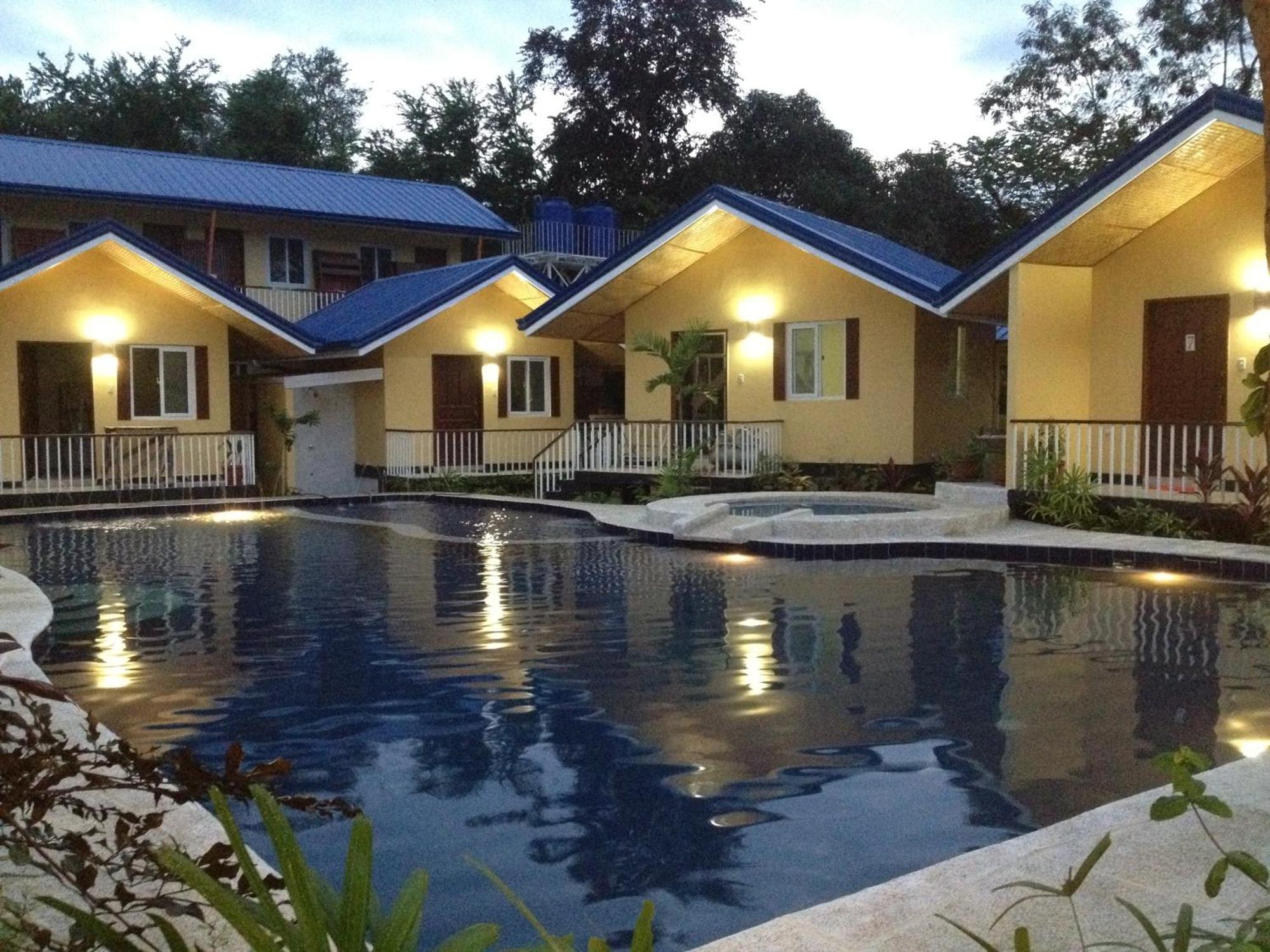 Blue Lagoon Inn & Suites Puerto Princesa Exterior photo